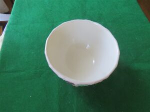 Portuguese Majolica Basketweave Barbotine Bowls  Soup Bowls 2