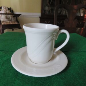 cup & saucer Homer Laughlin Licria 13