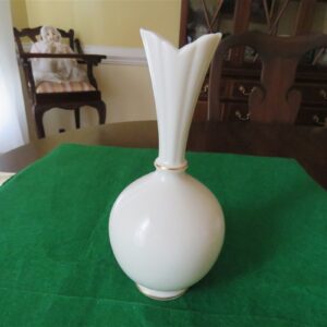 Lenox bud vase 12