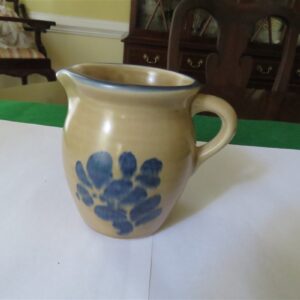 Pfaltzgraff Folk Art Pitcher USA Blue Tan Creamer 024. 1