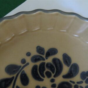 Pfaltzgraff Folk Art Quiche Dish USA 2