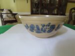 Pfaltzgraff Folk Art Mixing Bowl USA Blue Tan 458. cc