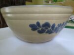 Pfaltzgraff Folk Art 10 Inch Bowl USA Blue Tan 460 b
