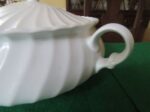 Serving Bowl With Lid and Two Handles