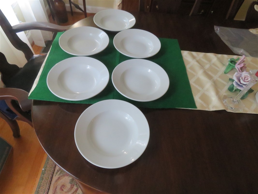 Williams-Sonoma Everyday Dinnerware Soup Bowls 2